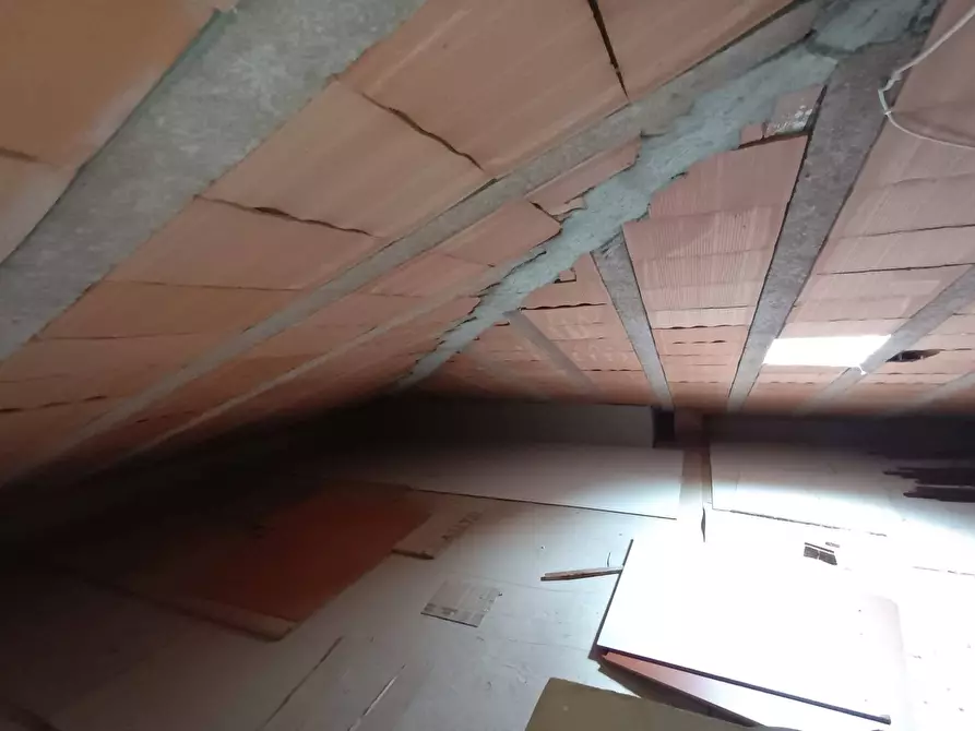 Immagine 15 di Villa in vendita  a Mombaroccio