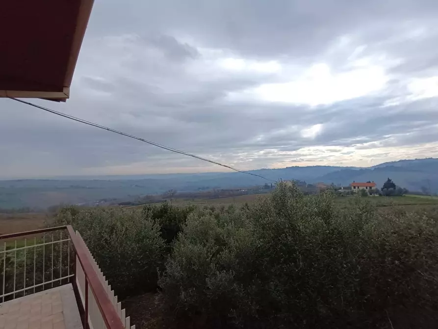 Immagine 25 di Villa in vendita  a Mombaroccio