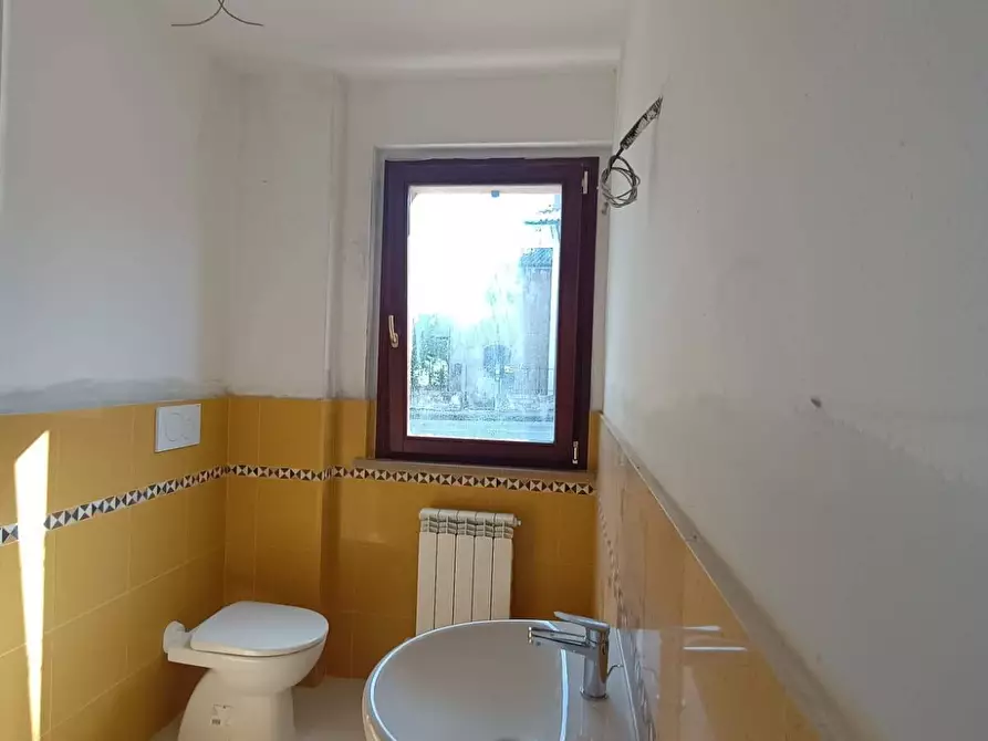 Immagine 10 di Appartamento in vendita  in via Roma a Fermignano
