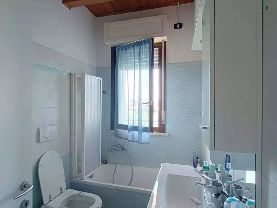 Immagine 11 di Appartamento in vendita  in XXVIII 10 a Fano