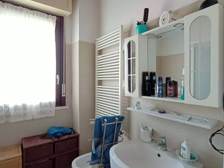 Immagine 17 di Appartamento in vendita  in XXVIII 12 a Fano