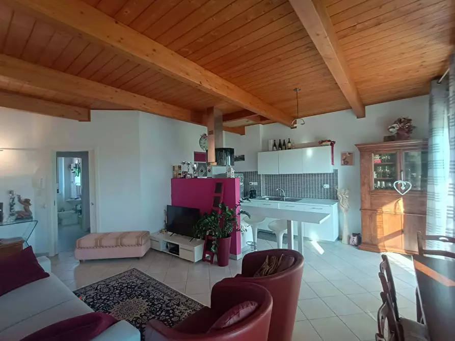 Immagine 1 di Appartamento in vendita  in XXVIII strada 14 a Fano