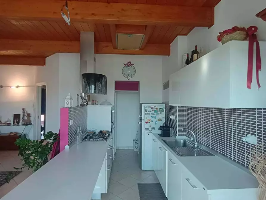 Immagine 5 di Appartamento in vendita  in XXVIII strada 14 a Fano