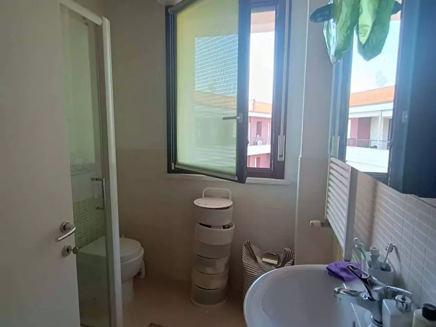 Immagine 10 di Appartamento in vendita  in XXVIII strada 14 a Fano