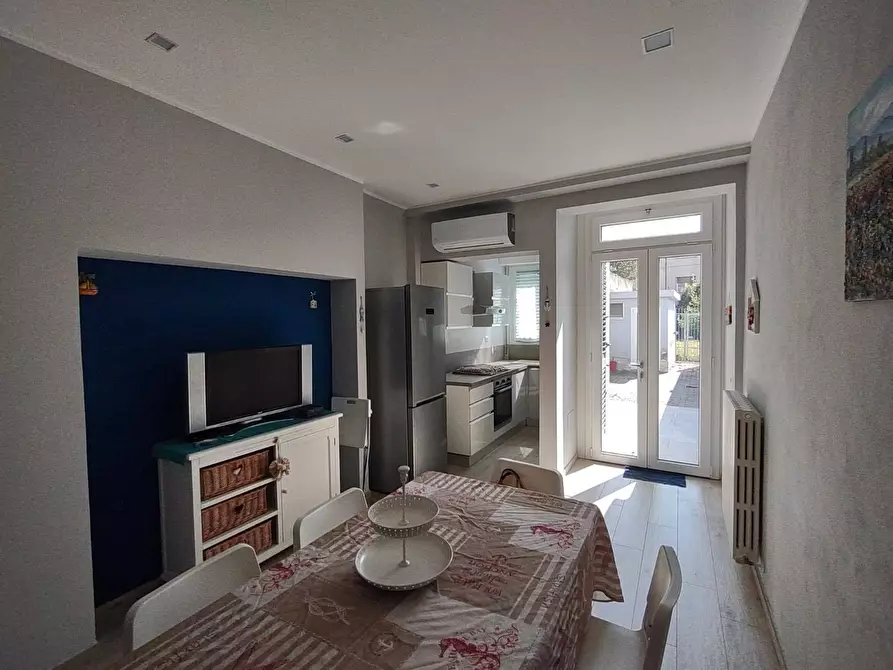 Immagine 1 di Agriturismo in affitto  in Via Cairoli a Fano