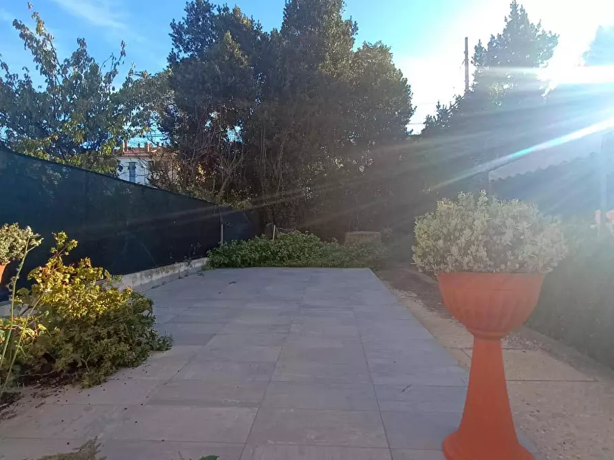 Immagine 5 di Appartamento in vendita  in via bixio a Pesaro