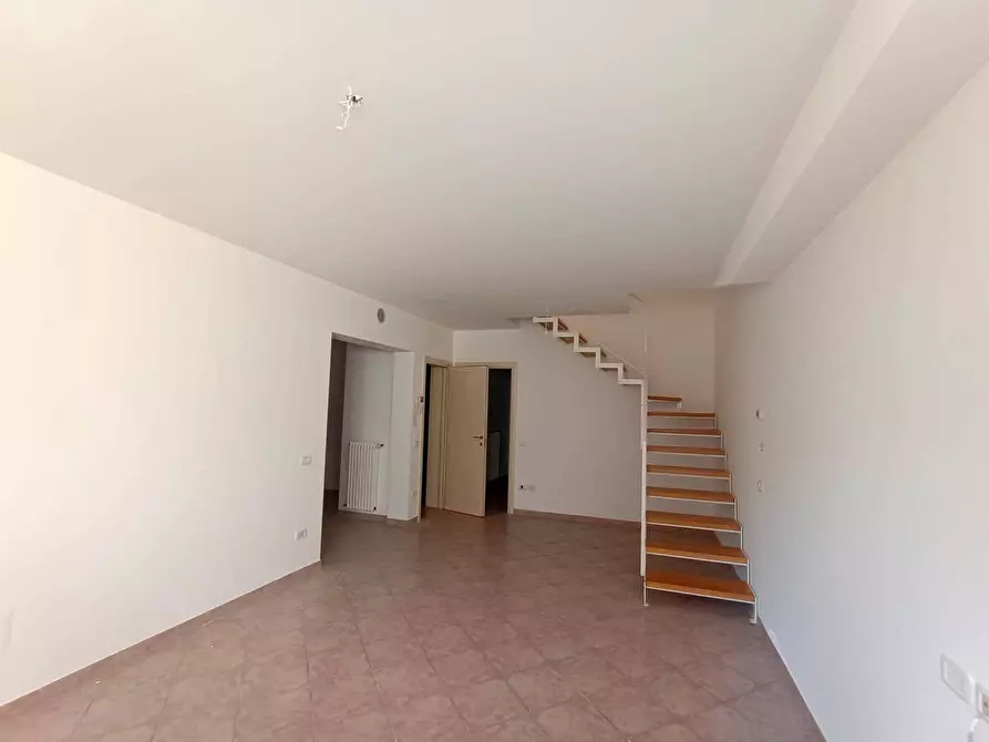 Immagine 7 di Appartamento in vendita  in via bixio a Pesaro