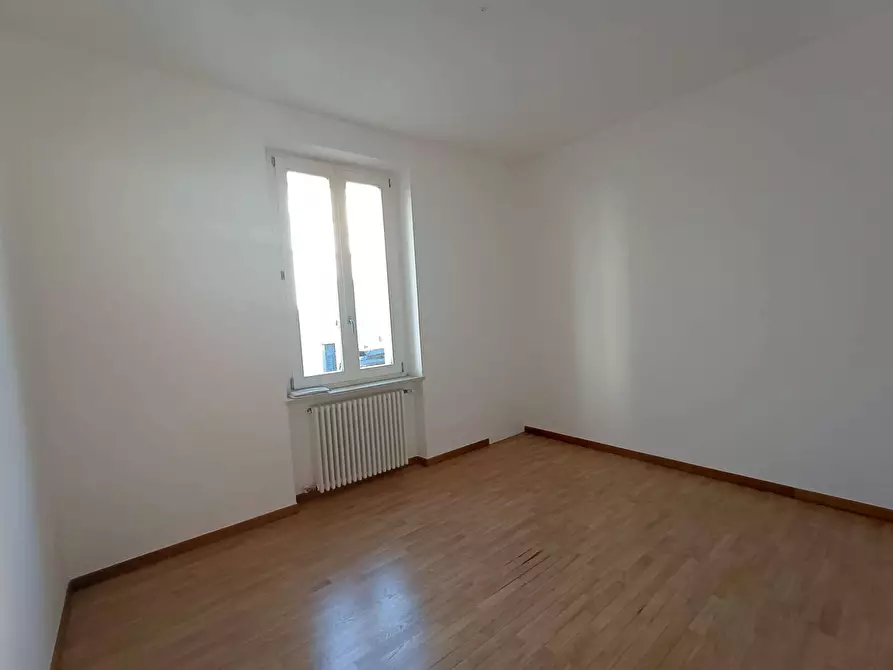 Immagine 16 di Appartamento in vendita  in via bixio a Pesaro