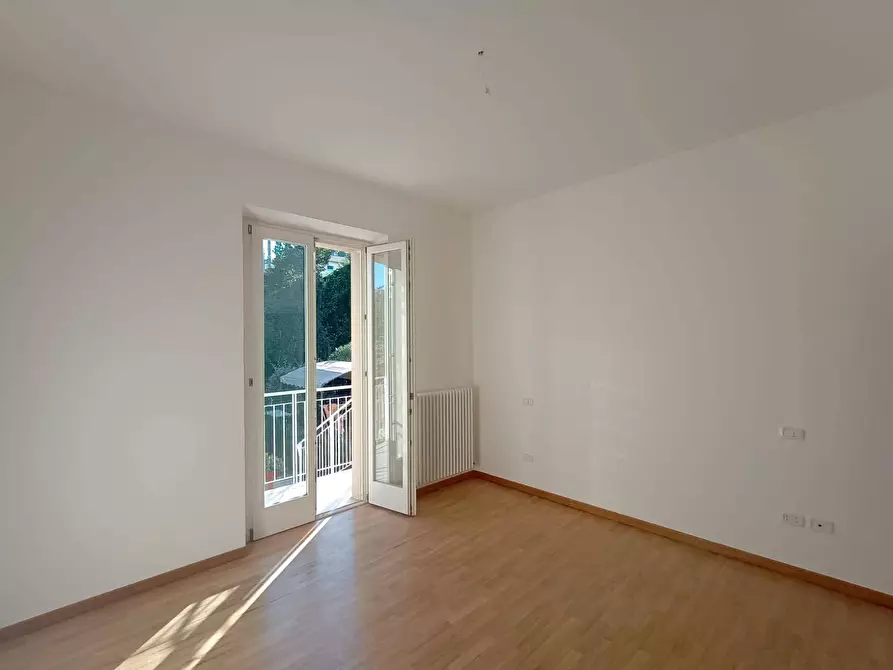 Immagine 20 di Appartamento in vendita  in via bixio a Pesaro