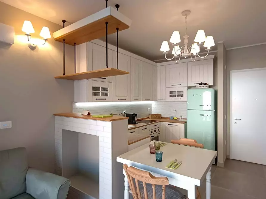 Immagine 2 di Appartamento in vendita  in via Gennari a Fano