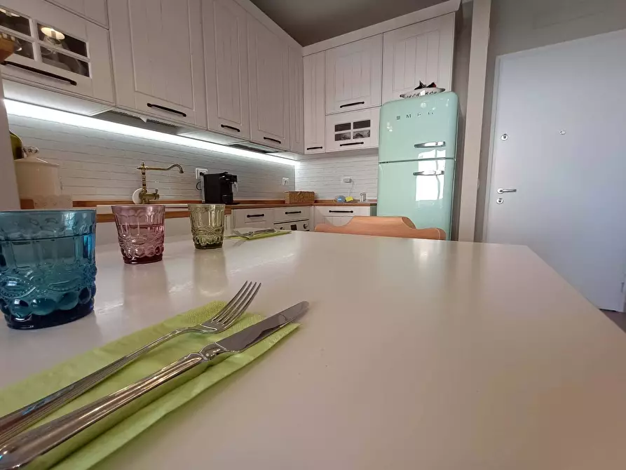 Immagine 5 di Appartamento in vendita  in via Gennari a Fano