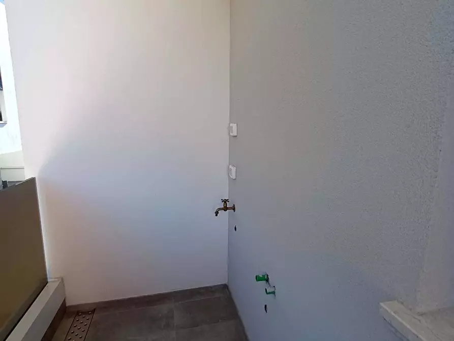 Immagine 12 di Appartamento in vendita  in via Gennari a Fano