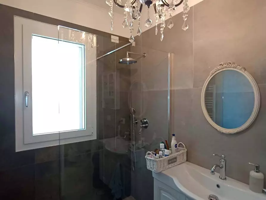 Immagine 17 di Appartamento in vendita  in via Gennari a Fano