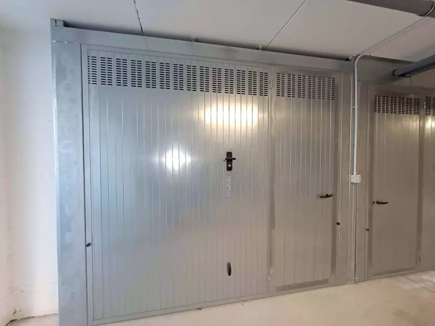 Immagine 41 di Appartamento in vendita  in via Gennari a Fano