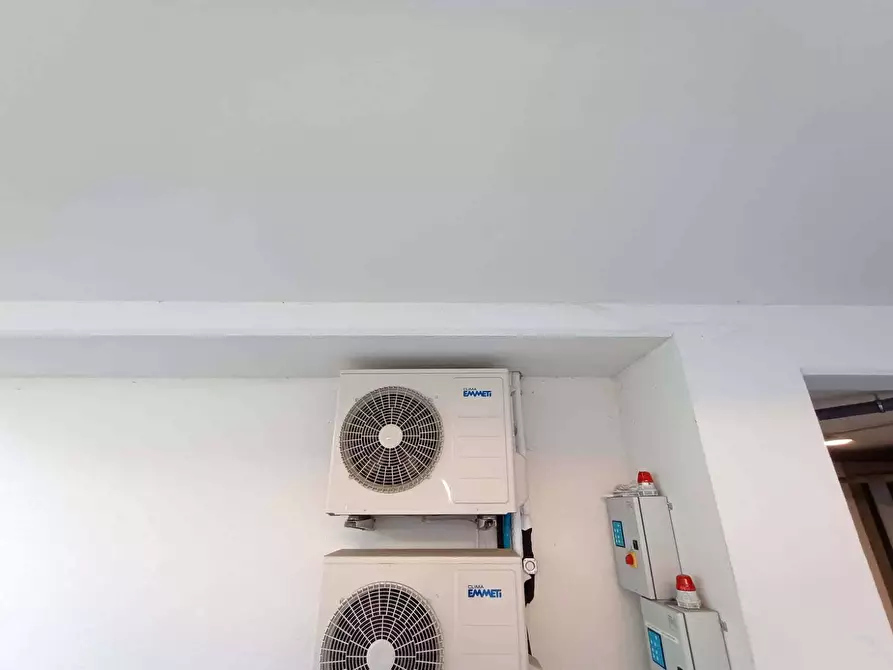 Immagine 44 di Appartamento in vendita  in via Gennari a Fano