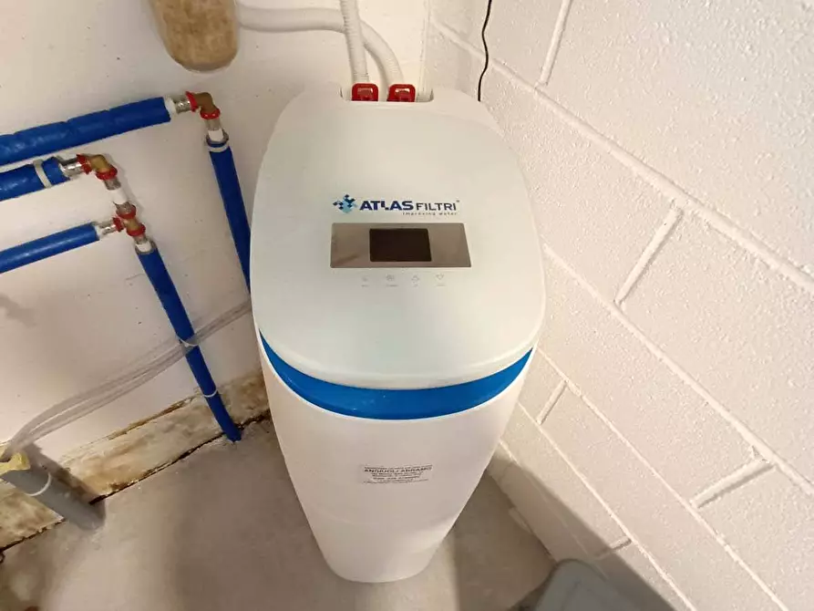 Immagine 47 di Appartamento in vendita  in via Gennari a Fano