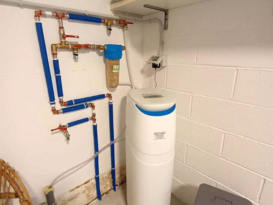 Immagine 48 di Appartamento in vendita  in via Gennari a Fano