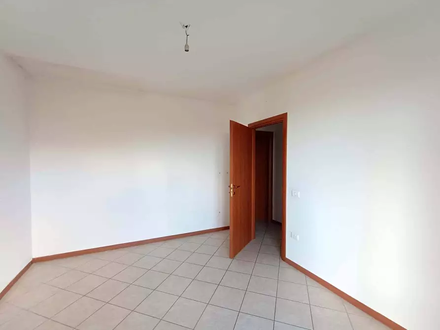 Immagine 8 di Appartamento in vendita  in via Roma 95 a Cartoceto