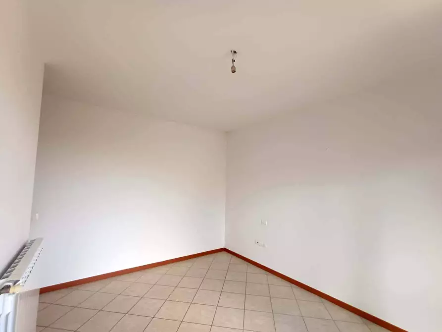 Immagine 15 di Appartamento in vendita  in via Roma 95 a Cartoceto