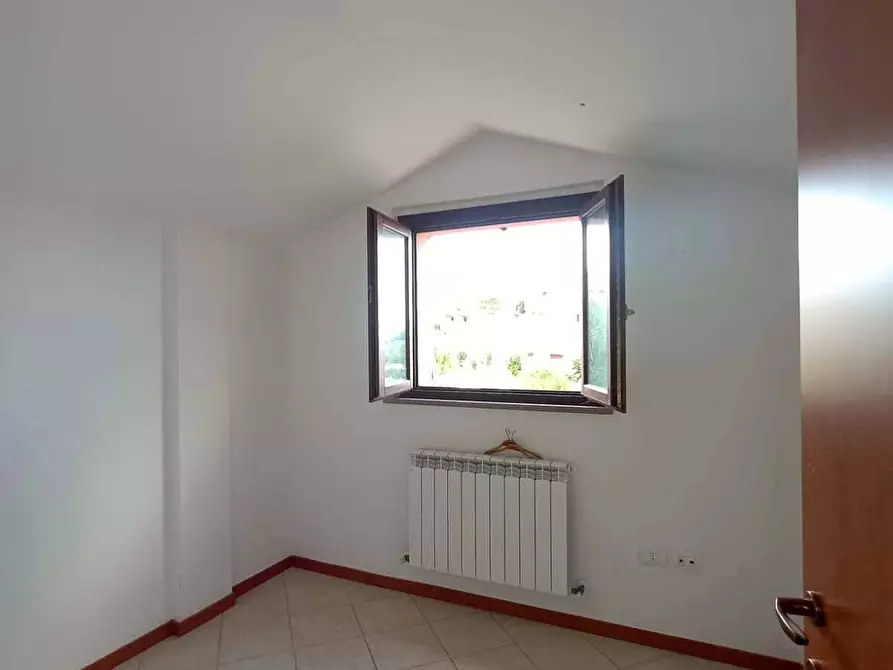 Immagine 18 di Appartamento in vendita  in via Roma 95 a Cartoceto