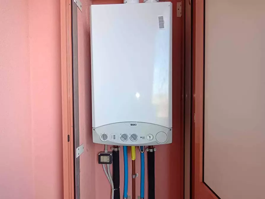 Immagine 26 di Appartamento in vendita  in via Roma 95 a Cartoceto