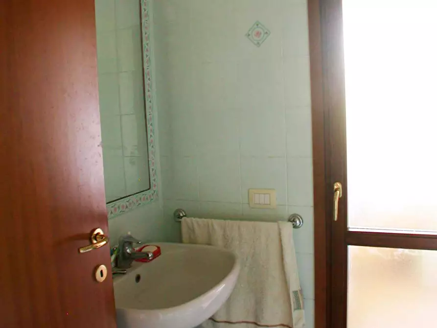 Immagine 6 di Appartamento in affitto  in via Canale Albani a Fano