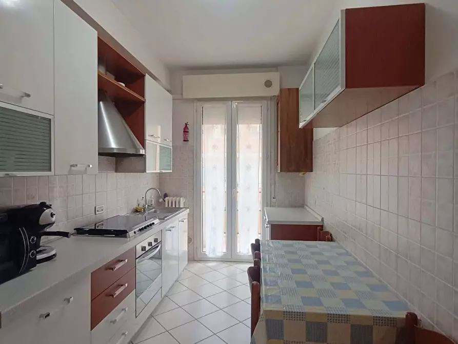 Immagine 5 di Appartamento in vendita  a Pesaro