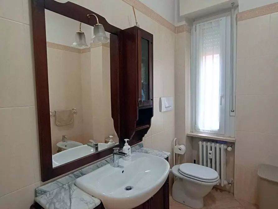 Immagine 15 di Appartamento in vendita  a Pesaro