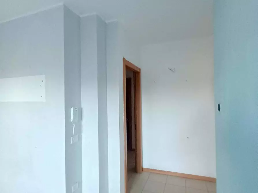 Immagine 3 di Appartamento in vendita  in via XXX strada a Fano