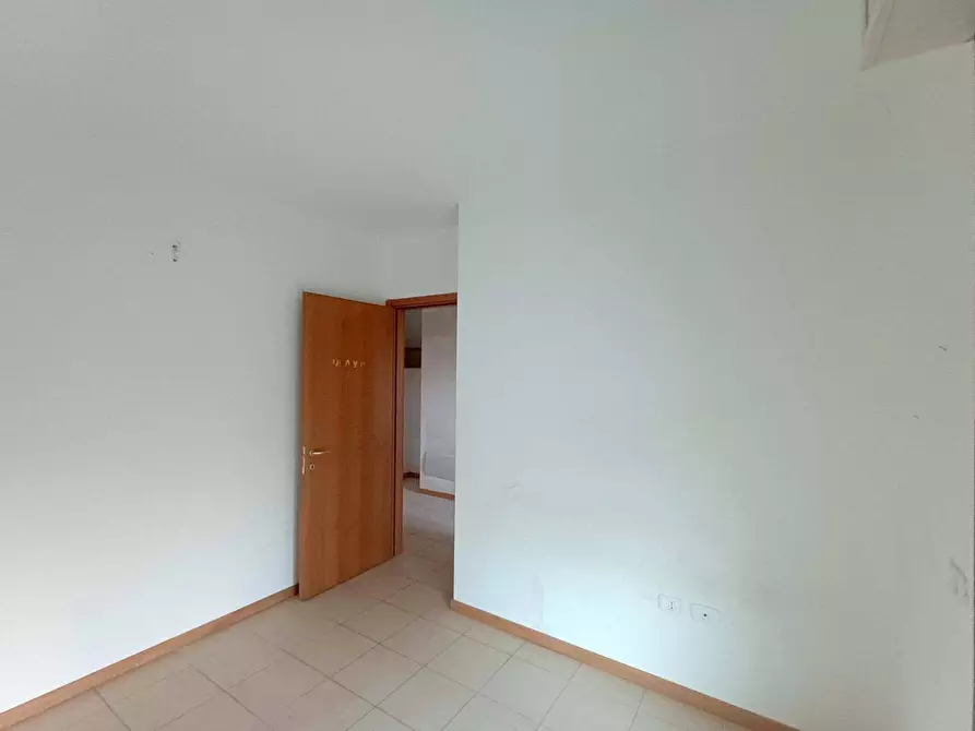 Immagine 9 di Appartamento in vendita  in via XXX strada a Fano