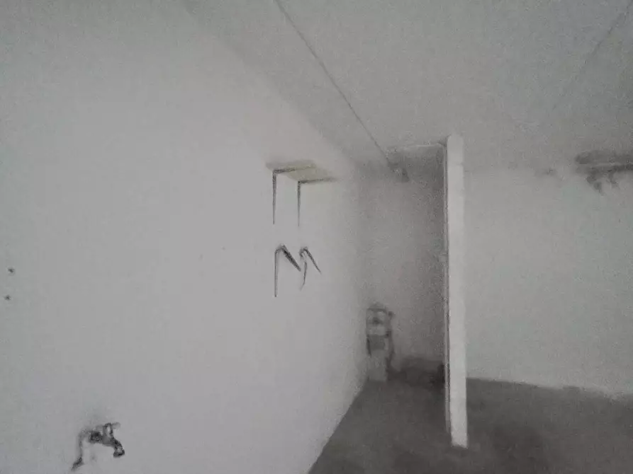 Immagine 19 di Appartamento in vendita  in via XXX strada a Fano