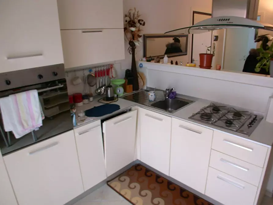 Immagine 4 di Appartamento in affitto  in via IV Novembre a Fano