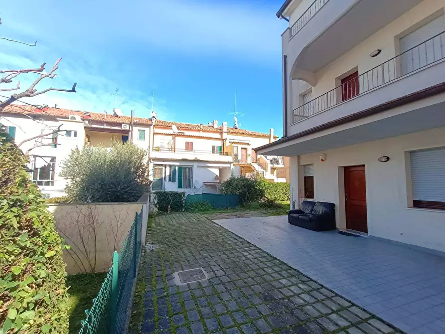 Immagine 2 di Appartamento in vendita  in Via Persiutti 6 a Fano