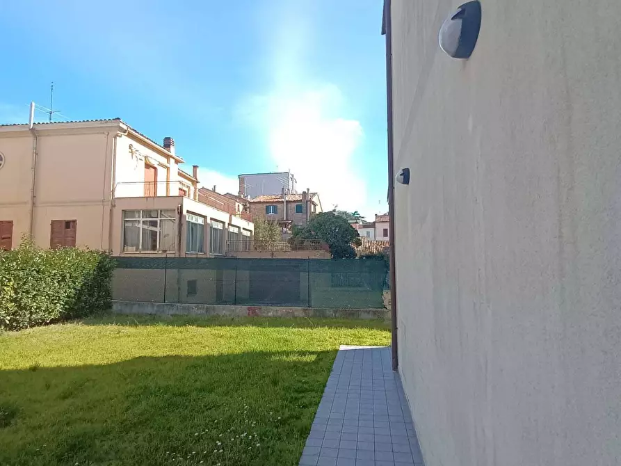 Immagine 5 di Appartamento in vendita  in Via Persiutti 6 a Fano