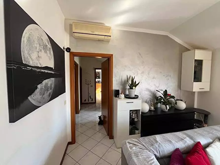 Immagine 8 di Appartamento in vendita  in via I Strada a Fano