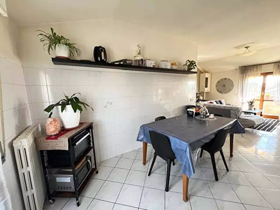 Immagine 10 di Appartamento in vendita  in via I Strada a Fano