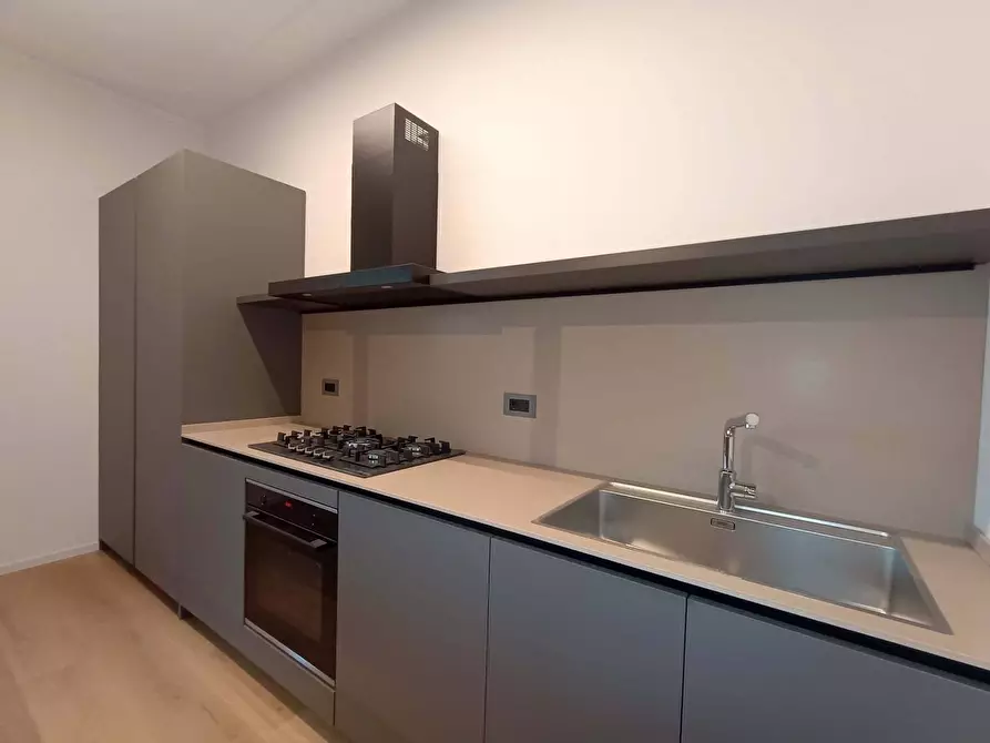 Immagine 4 di Appartamento in affitto  in Via Zacconi a Fano