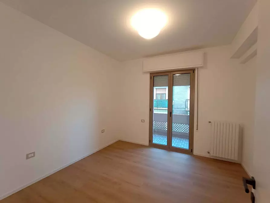 Immagine 10 di Appartamento in affitto  in Via Zacconi a Fano