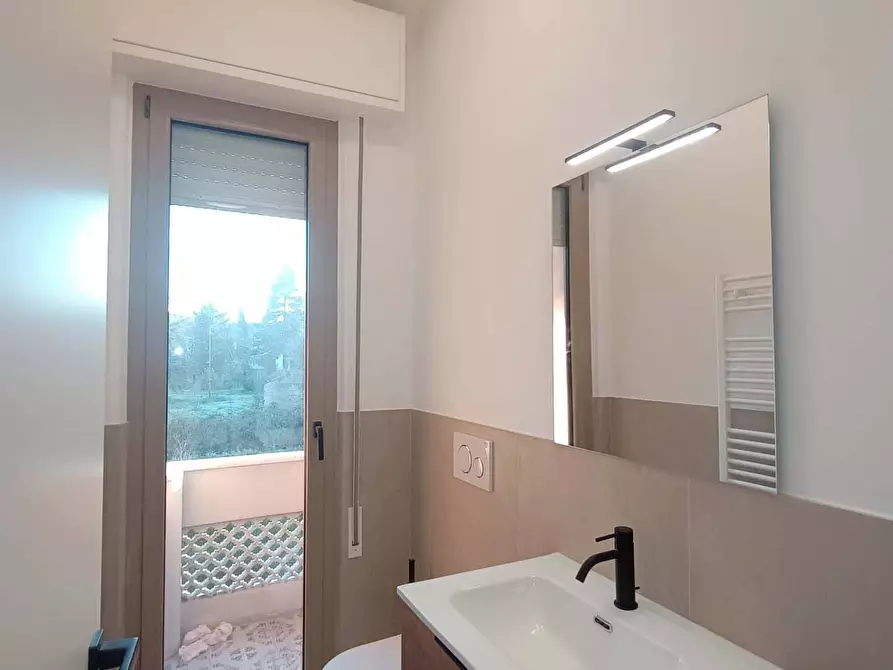 Immagine 15 di Appartamento in affitto  in Via Zacconi a Fano