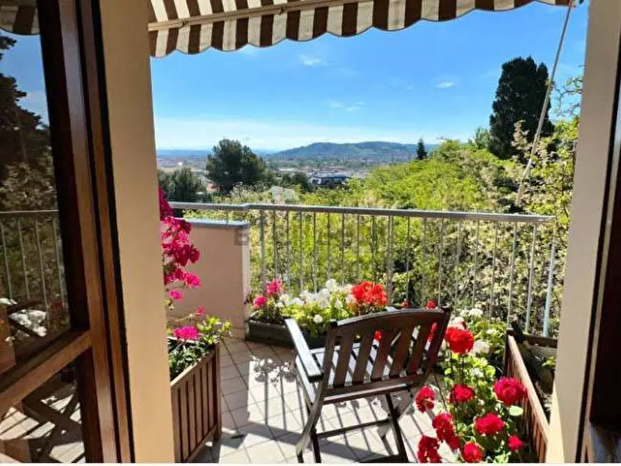 Immagine 3 di Appartamento in vendita  in Via Martin Luther King a Pesaro