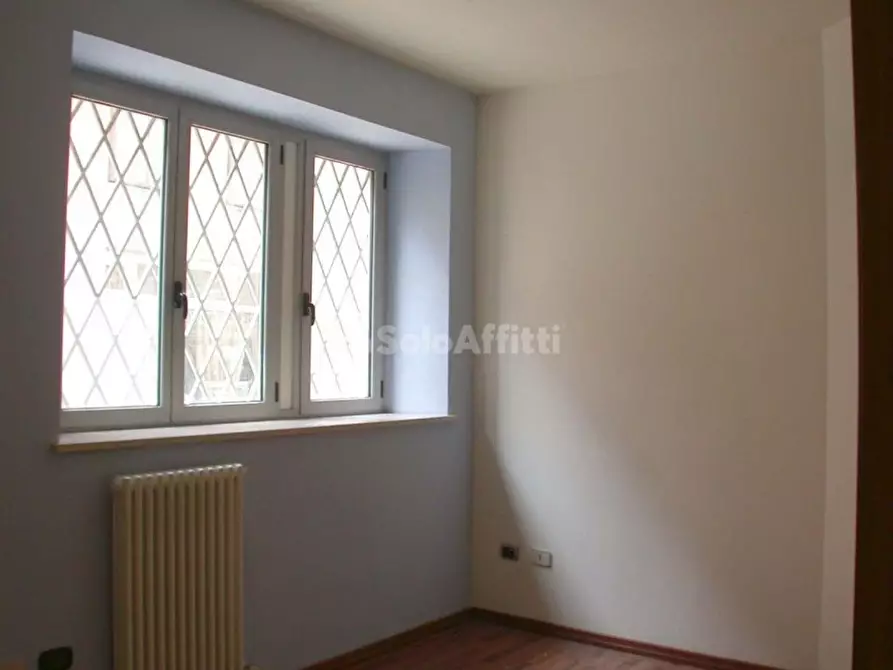 Immagine 9 di Ufficio in vendita  in Nolfi 91 a Fano