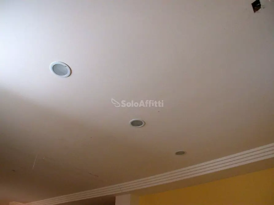 Immagine 10 di Ufficio in vendita  in Nolfi 91 a Fano