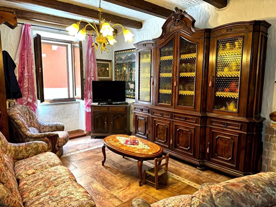 Immagine 10 di Casa semindipendente in vendita  in VITTORIO EMANUELE 1 a Aggius