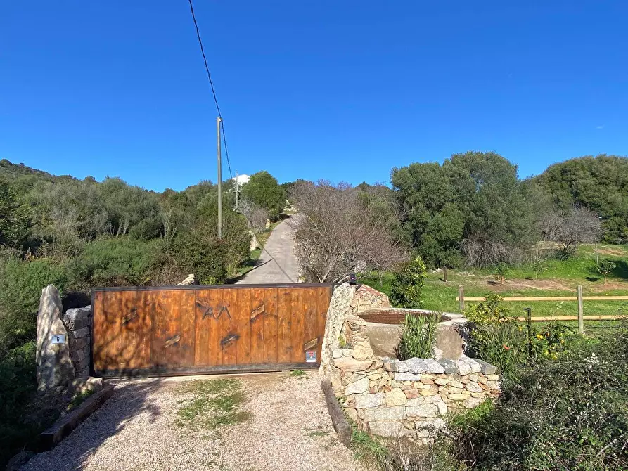 Immagine 21 di Casa semindipendente in vendita  in località sn a Arzachena