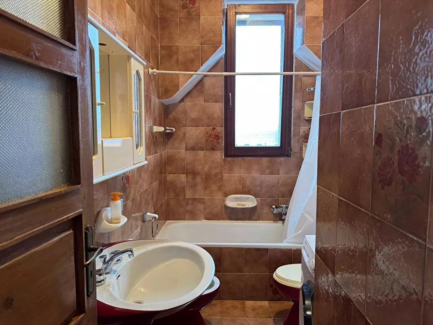 Immagine 15 di Appartamento in vendita  in REGINA ELENA a Aggius