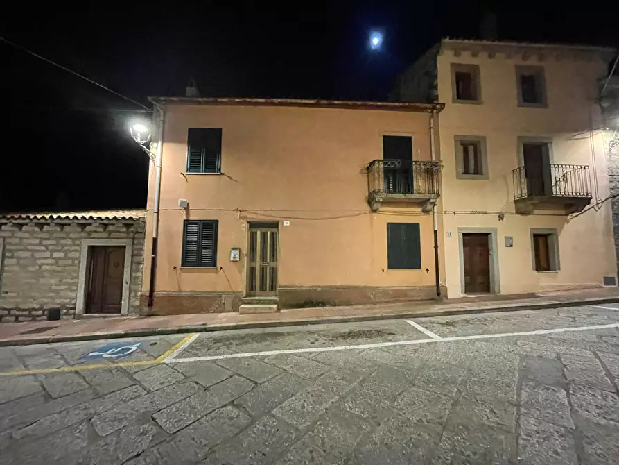 Immagine 4 di Casa semindipendente in vendita  in VIA VITTORIO EMANUELE 46 a Aggius