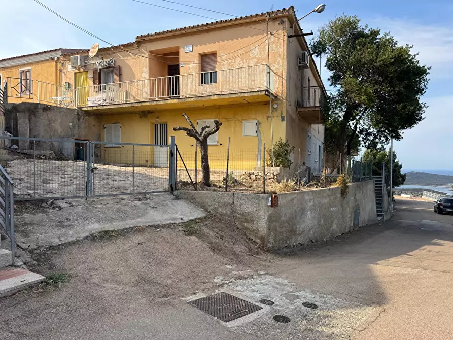 Immagine 2 di Appartamento in vendita  in VIA ENRICO COSTA SAN PASQUALE SNC a Santa Teresa Gallura