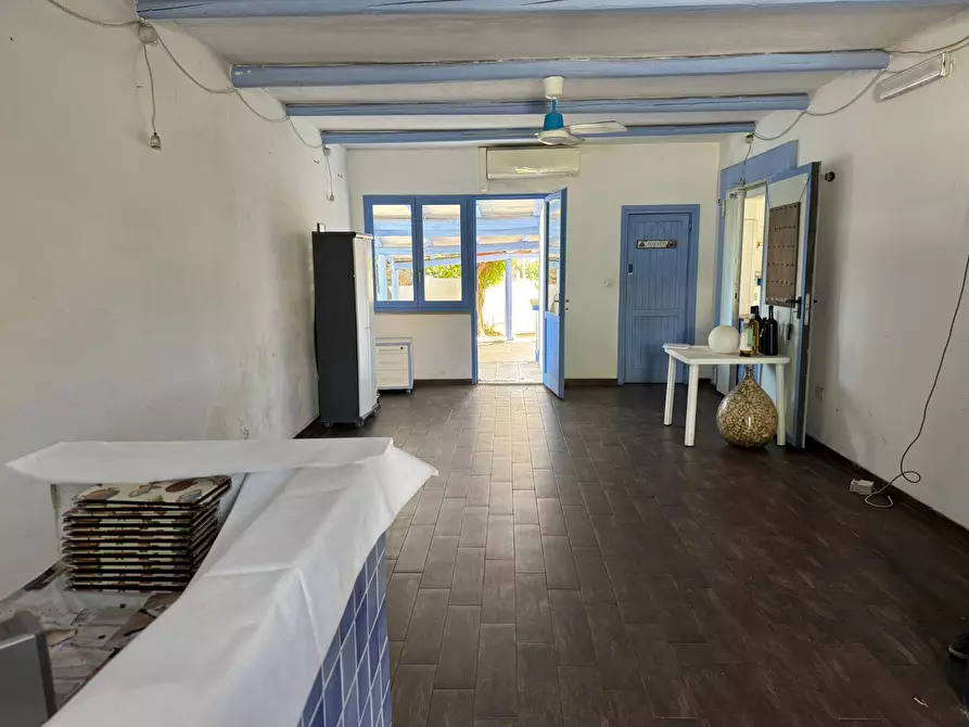 Immagine 10 di Attività commerciale in vendita  in Porto Pozzo a Santa Teresa Gallura