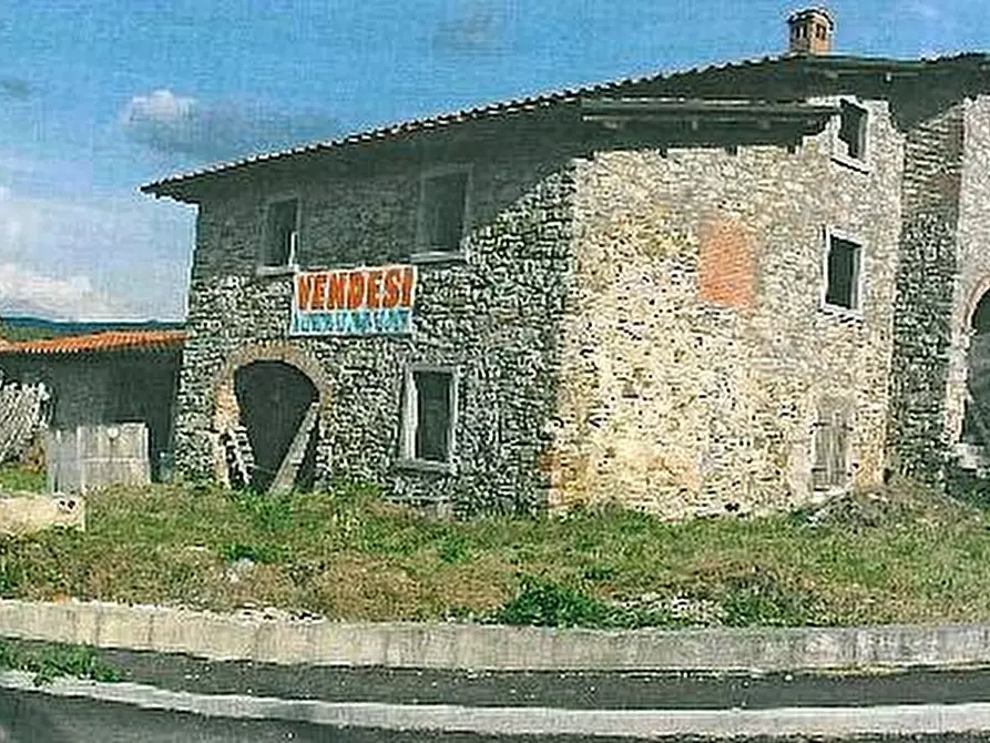 Immagine 1 di Rustico / casale in vendita  in coccaia a Bibbiena