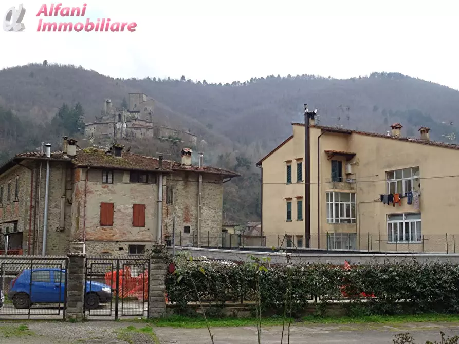 Immagine 31 di Appartamento in vendita  in via IV novembre 1/A a Castel San Niccolò